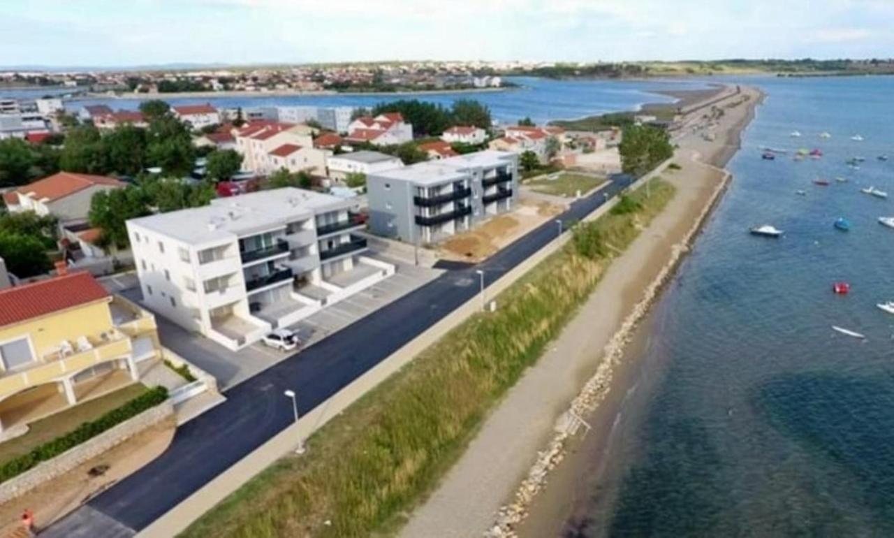 Apartment Lea Nin Eksteriør billede
