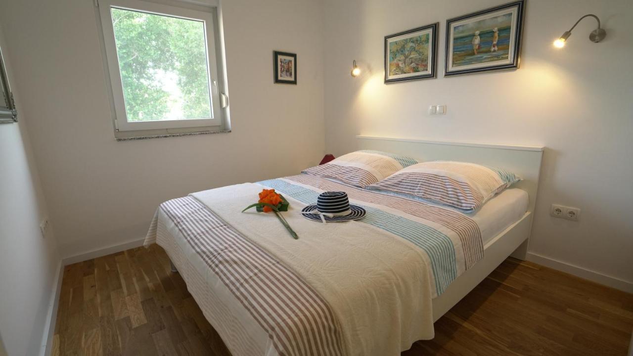 Apartment Lea Nin Eksteriør billede